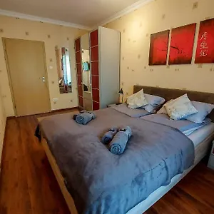 Harmony - Balcony, Ac, Free Parking, Metro, Self Check-in Apartman